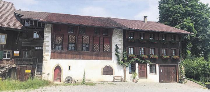 Die Wanderung führt am Amtshaus Meienberg vorbei. Bild: zg