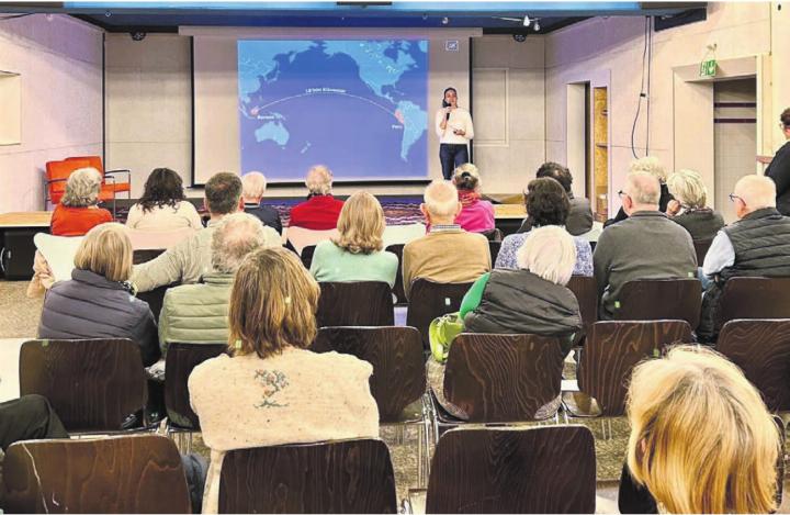 Anousha Peter erläuterte nach dem Film die politischen Hintergründe. Bilder: zg
