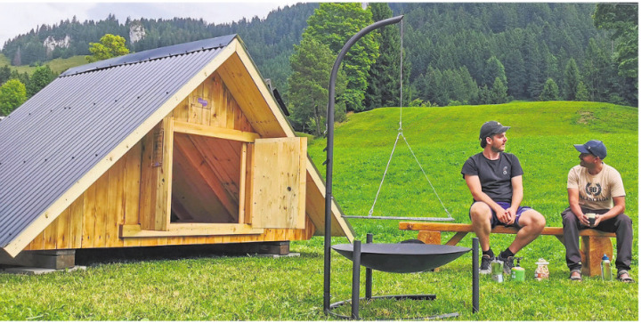 Einfache Unterkunft in der Natur: der erste Shelter von natourli in Nidwalden. Bild: zg