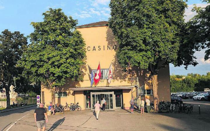 Das Areal rund ums Casino bleibt vorerst unangetastet. Bild: Archiv