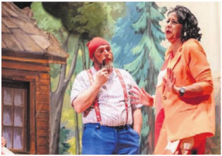 Der Älpler und das Model. Bild: mm