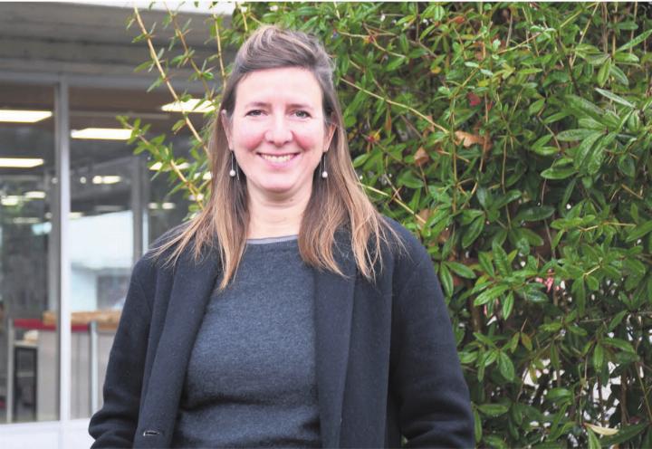 Kultursekretärin Simone Pallecchi ist seit Anfang 2025 für die Gemeinde Wohlen tätig. Sie ist begeistert von der vielfältigen Kulturszene und zieht nach knapp 14 Monaten eine sehr positive Zwischenbilanz.
Bild: Daniel Marti