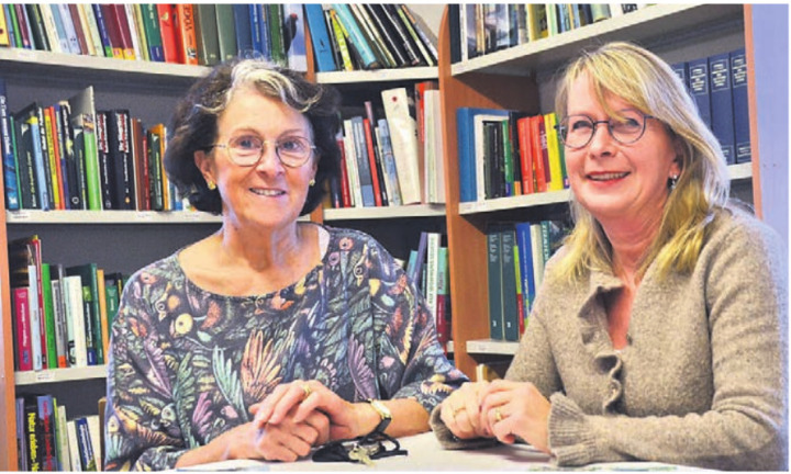 Rosmarie Groux (links) und Karin Koch Wick, neue Präsidentin der Stiftung Reusstal. Bild: tst