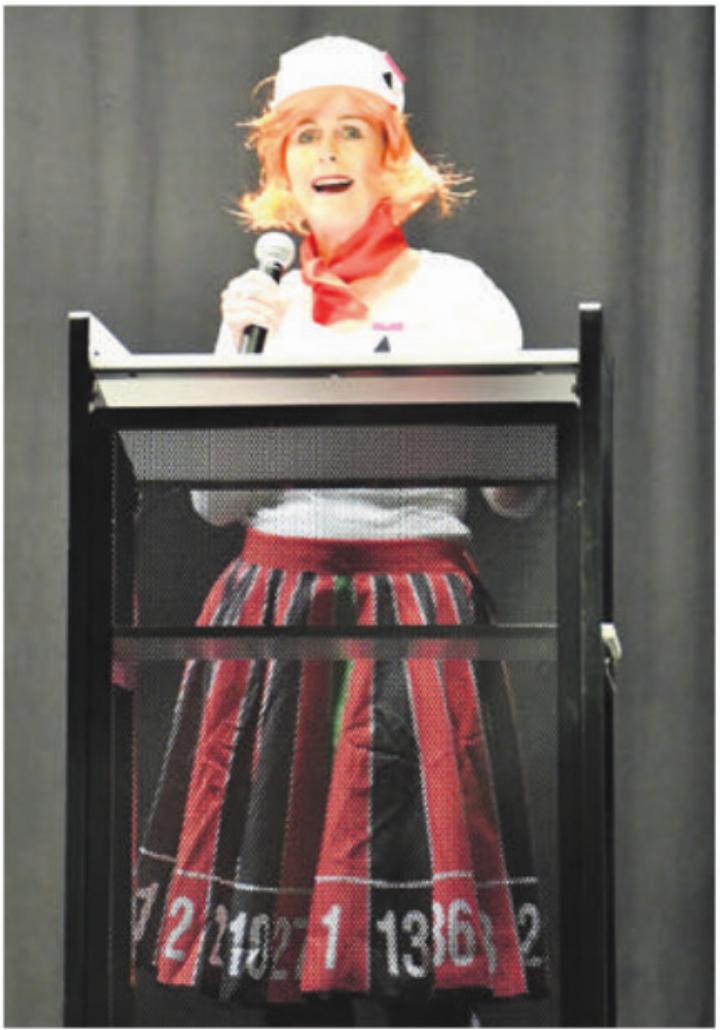 Frau Vizeammann Sonja Isler-Rüttimann überbringt Grüsse vom Gemeinderat.