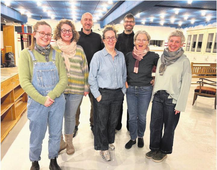 Sie engagieren sich im Gemeinschaftszentrum, von links: Lea Küng, Heidi Strebel, Jan Illing, Regula Marthaler, Simon Fischer, Bianca Theus, Sabina Brühlmann. Bild: zg