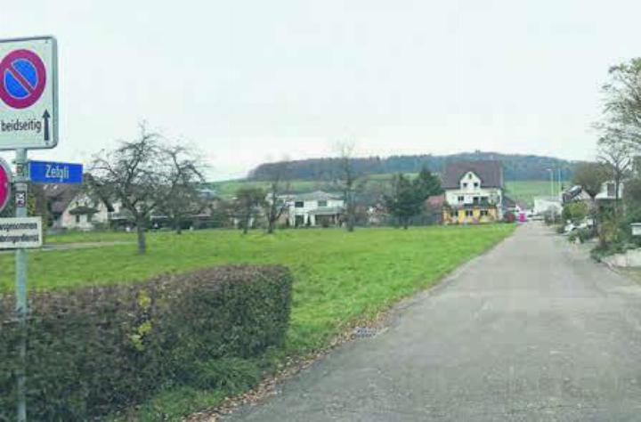 Im Gebiet Zelgli/Kirchweg wird die Strasse saniert und ausgebaut. Bild: sab