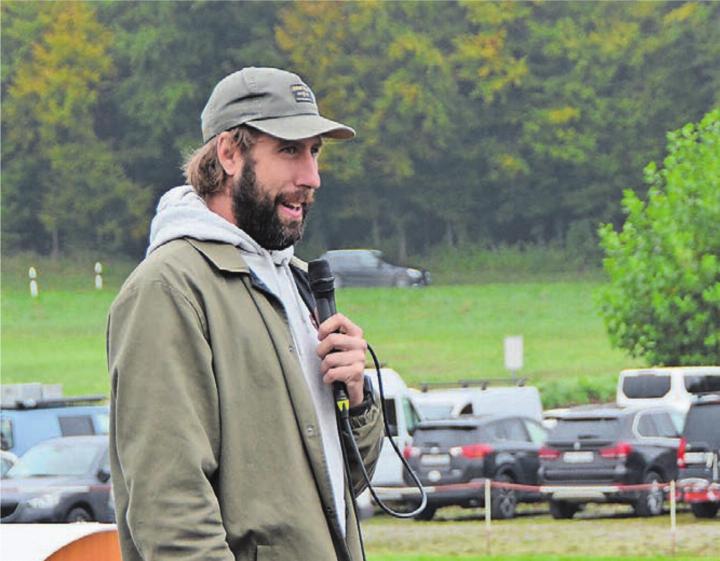 Chris Räber ist der Vater der Pumptrack-Anlage auf der Bachmatten in Muri. Wochenlang hat er darauf hin gearbeitete, dass alles perfekt ist.