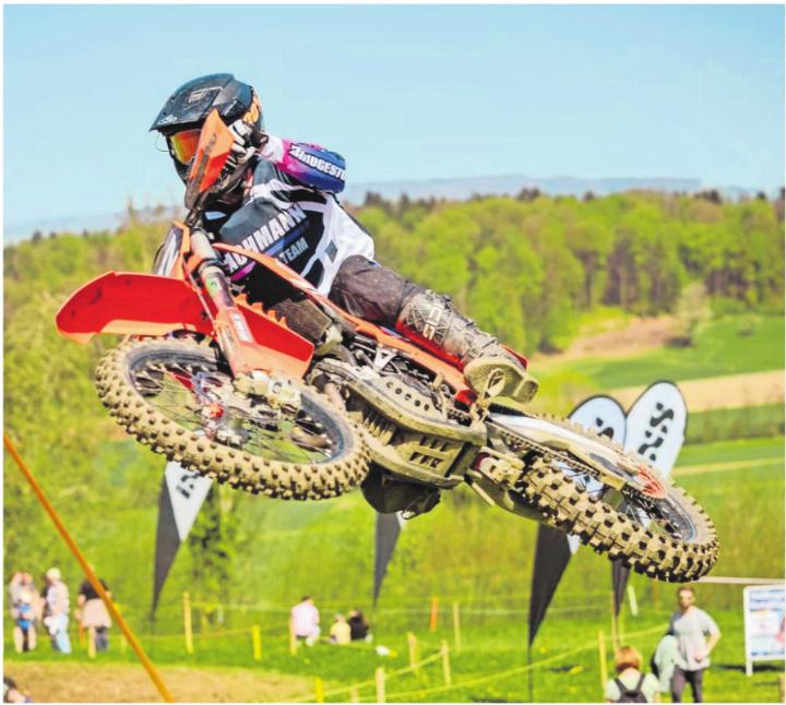 Tim Mäder startete am vergangenen Wochenende in der Masters-Open-Kategorie. Morgen Samstag tritt das Vereinsmitglied des MSC Wohlen am lizenzfreien Motocross im Yamaha Cup an. Bild: zg