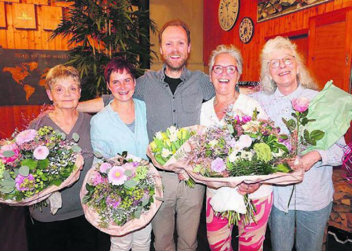 Ehrungen (von links): Esther Flury, Sabina Gasser, Philipp Scherer, Lisebeth Huber und Maja Leuthold. Bild: zg