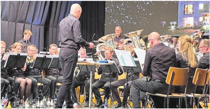 Der Musikverein Künten weckte mit seiner Musik viele Emotionen.    Bild: it