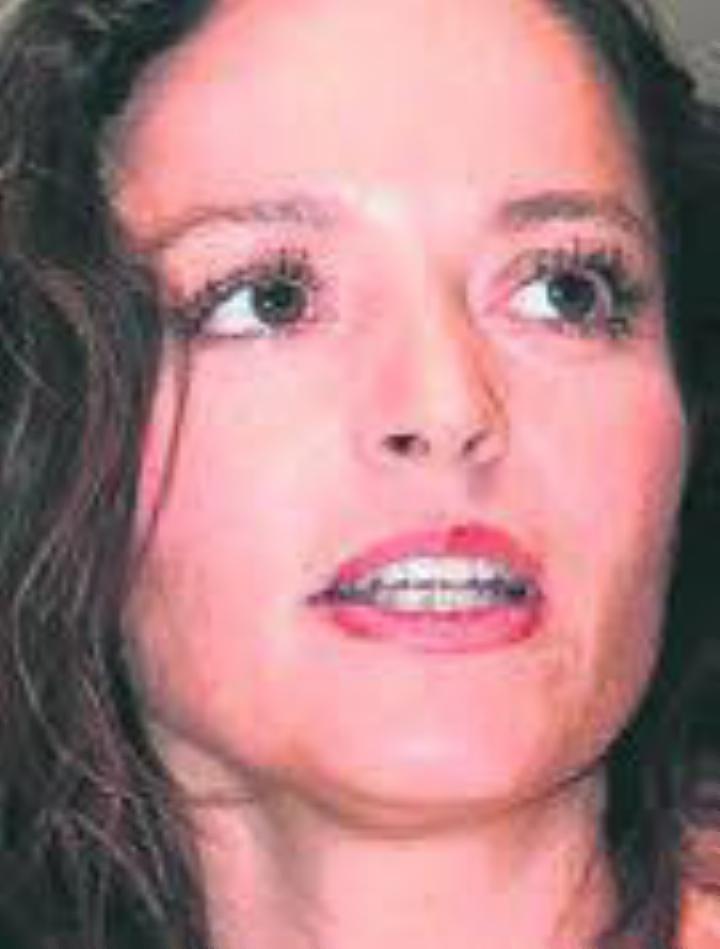 Caroline Doka, freischaffende Journalistin, in Wohlen aufgewachsen, lebt heute in der Nähe von Basel.