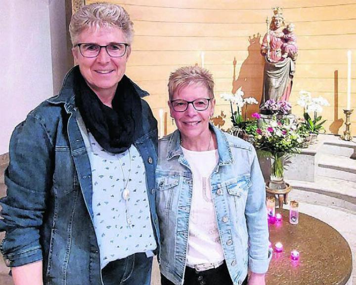 Susanne Strebel (links) und Agi Stierli organisierten die Maiandacht. Bild: zg