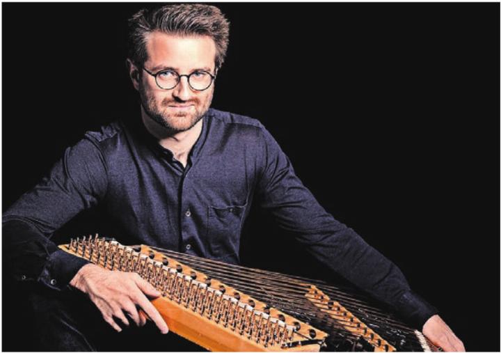 Christoph Pfändler spielt das Hackbrett solistisch. Bild: zg