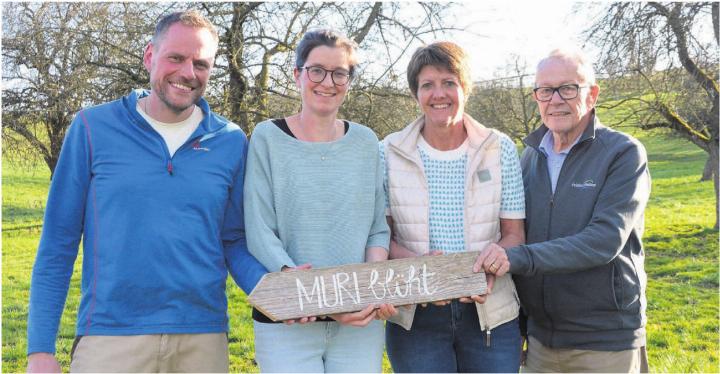 Sie stehen hinter dem neuen Projekt, von links: Stefan Frey, Gabi Arnold, Charlotte Wüthrich und Herbert Strebel. Zum OK gehören ebenfalls Roman Meier, Anita Frey und Matthias Arnold. Bild: Annemarie Keusch