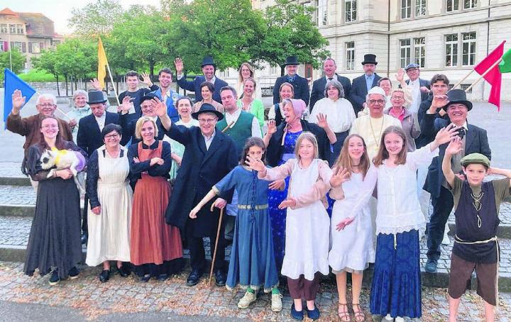 Die Darstellerinnen und Darsteller der szenischen Stadtführung: Diese bildete ein grosses Highlight des vergangenen Jahres. Bild: zg