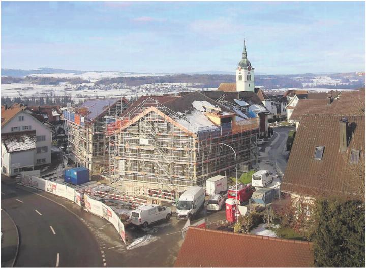 Der neue Hauptsitz in Oberlunkhofen ist am Entstehen – der Bau liegt im Zeitplan. Bilder: zg