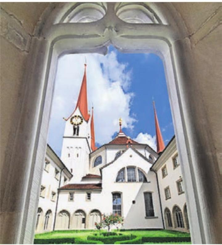 Auch der Kreuzgang wird bei der Führung besichtigt. Bild: zg