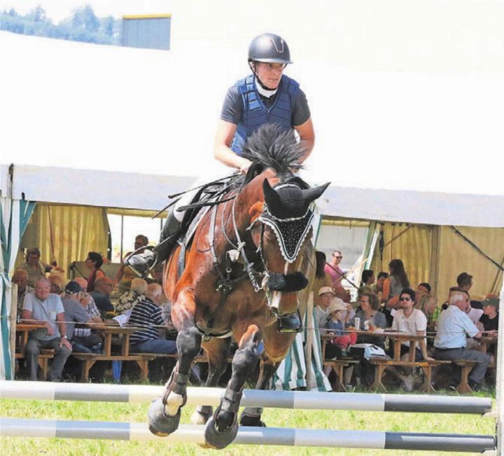 Es gab wieder gute Sprünge zu bestaunen. Wie hier von Martina Bussola aus Abtwil auf Calinka von Hof.