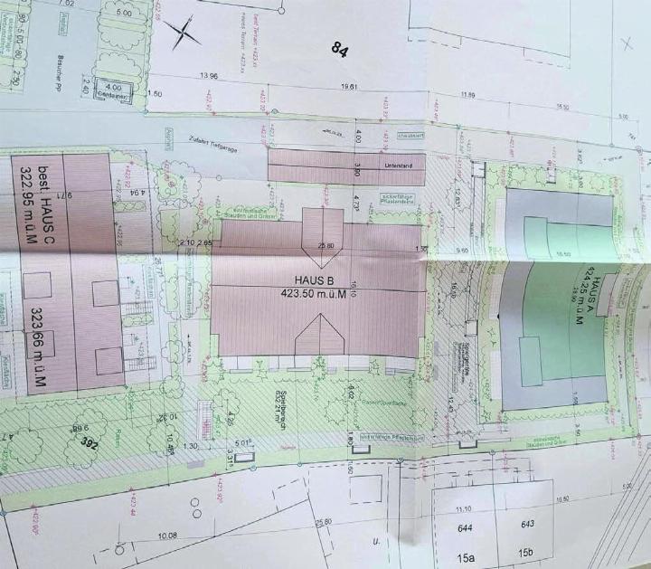 Bisher musste man für die Einsichtnahme in Baugesuche auf der Gemeindeverwaltung vorbeigehen. Neu soll diese öffentliche Auflage auch digital erfolgen können. Bild: Archiv