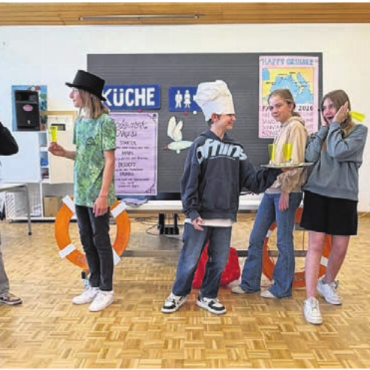 «Happy Cruiser» sticht in See - Noch wird fleissig geprobt, doch bald schon wird der Anker gelichtet. Bild: zg