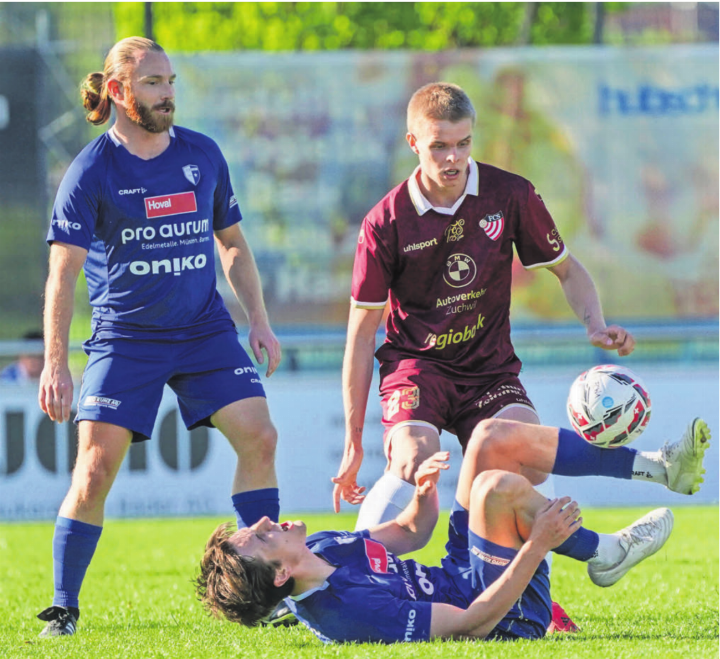Der FC Wohlen (links Michael Weber, am Boden Javi Gabathuler) benötigt eine Leistungssteigerung gegen Delémont. Bild: Andy Müller