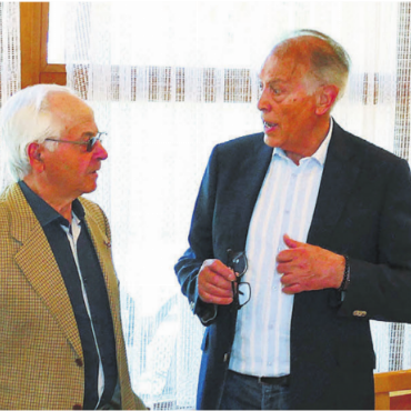 Bewusst gelebte Wertschätzung - Die Festgemeinde freut sich über die illustre Gästeschaft (v. l): Frau Vizeammann Sonja Isler-Rüttimann, Giuseppe Rondinelli, Acli Schweiz, Franco Narducci, Präsident Acli Wohlen, Don Luigi Talarico, Vorsteher MCI, und Gaetano Vecchio, Acli Aargau.    Bilder: Stefan Treier