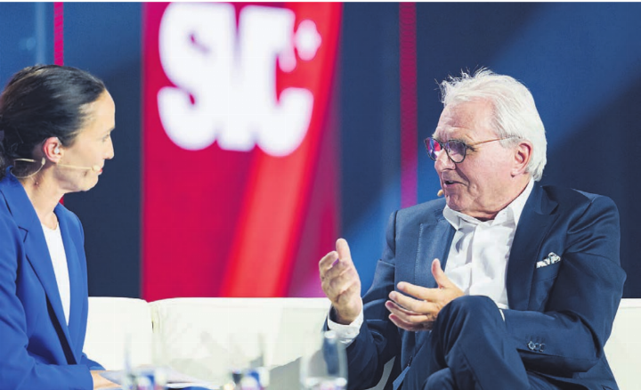 Paul Villiger, CEO Villiger Entsorgungssysteme AG, durfte den Prix SVC Aargau Solothurn entgegennehmen. Bild: Keystone / Manuel Lopez