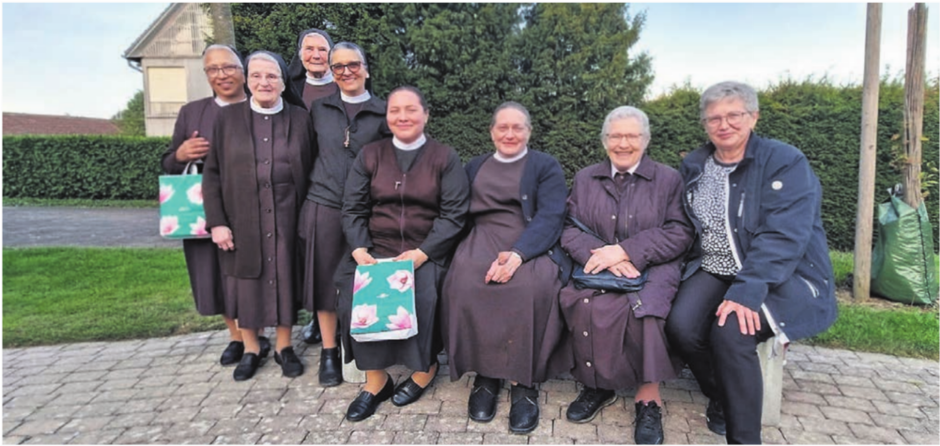 Ein gemeinsames Bild der Franziskaner Missionsschwestern in Auw. Bild: zg - Das Bild wird blockiert. – Möglicherweise durch einen aktiven Adblocker.