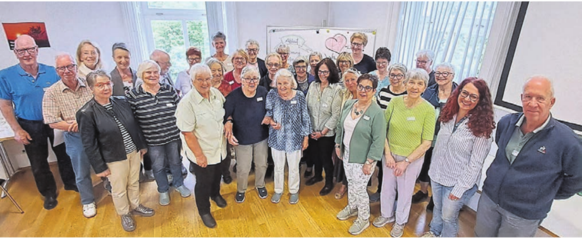 Die Freiwilligen leisten mit viel persönlichem Einsatz einen wichtigen und unverzichtbaren Beitrag für ältere Menschen in den 22 Gemeinden des Bezirks Bremgarten. Hier mit der Referentin Regina Krebs-Meier (Zweite v. r.). Bild: zg - Das Bild wird blockiert. – Möglicherweise durch einen aktiven Adblocker.