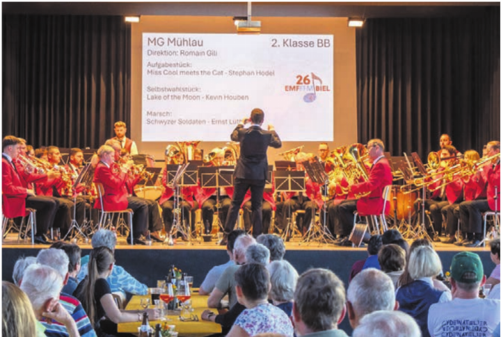 Die Musikgesellschaft Mühlau in Aktion.    Bild: zg