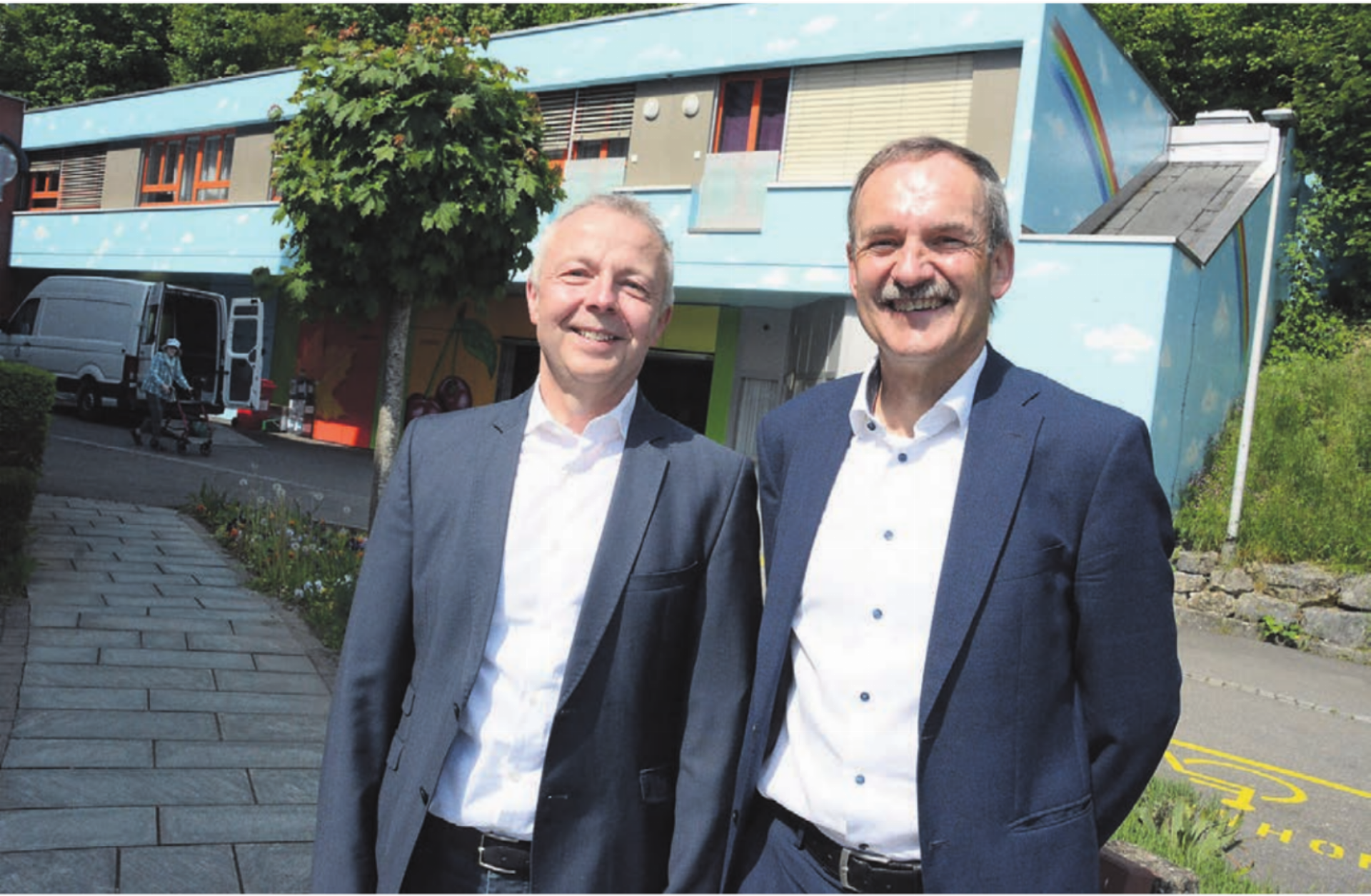Gehen das Projekt partnerschaftlich an: Alex Meyer (links), Geschäftsführer Xaver Meyer AG, und Mike Lauper, Präsident des Altersheimvereins, vor dem Annexbau, der durch einen Neubau ersetzt wird. Bild: Chregi Hansen - Das Bild wird blockiert. – Möglicherweise durch einen aktiven Adblocker.