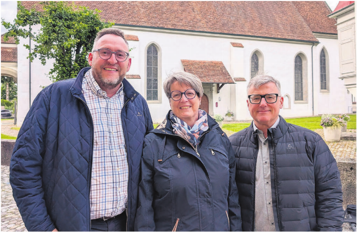Die Kirchgemeinde Bremgarten mit Kornel Wick (l.) schliesst sich mit derjenigen von Clivia Kempter und Hermetschwil-Staffeln zusammen. Für Zufikon und Martin Villiger kommt eine Vereinigung mit den beiden anderen zu früh. Bild: Marco Huwyler