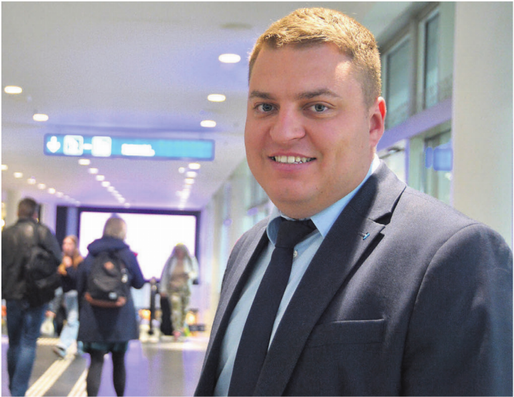 Am Bahnhof Aarau herrscht reges Treiben – so startet Alain Bütler jeweils in den Grossratstag. Bild: Annemarie Keusch Am Bahnhof Aarau herrscht reges Treiben – so startet Alain Bütler jeweils in den Grossratstag. Bild: Annemarie Keusch