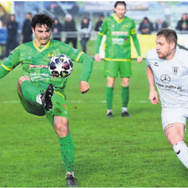Tristesse nach Cup-Triumph - Beim FC Mutschellen (links Gianluca Sforza) fehlte es gegen Wettingen auch an der nötigen Konsequenz. Bild: awa/Archiv
