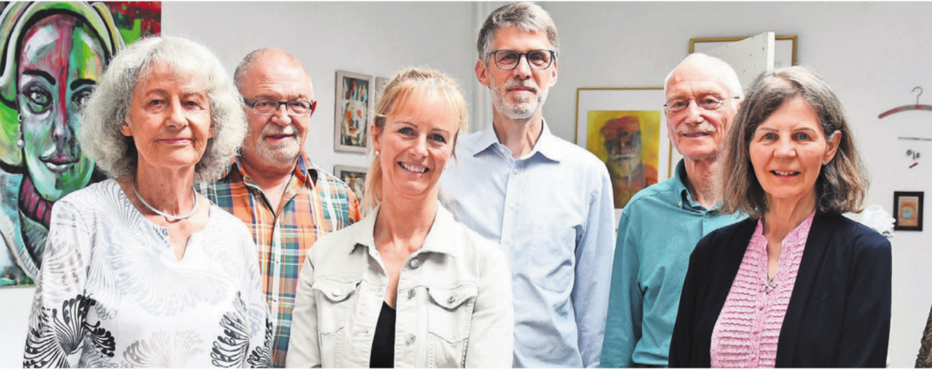 Freuen sich auf die erste thematisierte Ausstellung (v. l.): Helene Basler, Künstlerin; Joachim Thomaser, Künstler; Sonja Isler-Rüttimann, Vizeammann und Präsidentin Kulturkommission; Robert Keller, Kunstkommission; Paul Egli, Künstler, und Vrena Schütz, Kunstkommission. Bild: Monica Rast - Das Bild wird blockiert. – Möglicherweise durch einen aktiven Adblocker.