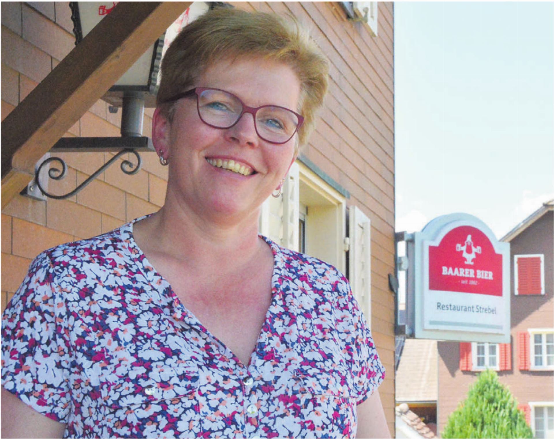 Cornelia Stähli vor dem Eingang «ihres» Restaurants Strebel. In knapp zwei Monaten geht diese Ära zu Ende. Bild: Annemarie Keusch - Das Bild wird blockiert. – Möglicherweise durch einen aktiven Adblocker.