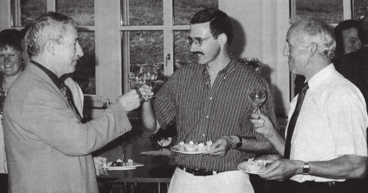 Bei der Gründung zu «Erlebnis Freiamt»: (v. l.) Regierungsrat Rainer Huber, erster Präsident des Vereins Jörg Mühlebach und Mitinitiant Josef Villiger. Bild: archiv