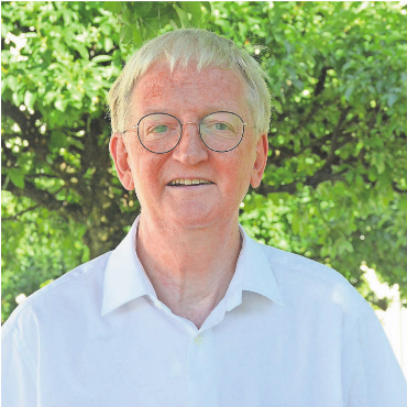 Nicht alles wird ihm fehlen - Peter Hochuli nimmt auch die letzte Woche als Schulleiter mit viel Herzblut in Angriff. Bild: Annemarie Keusch