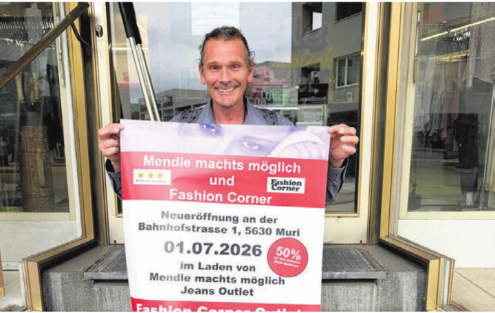 Armin Andermatt freut sich, dass der «Fashion Corner» Teil seines Modehauses wird. Bild: zg