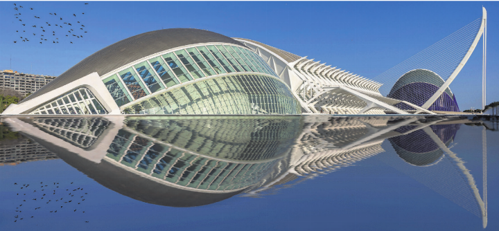 Urs Zimmermann aus Besenbüren weilte in Valencia. Er schreibt zu diesem Bild: «Drei Gebäude (Hemisfèric, Museu de les Ciències, Caixa Forum) und eine Brücke, allesamt von Santiago Calatrava erbaut, erinnern aus dieser Perspektive und mit der Spiegelung an einen ‹Fisch im Wasser›.»