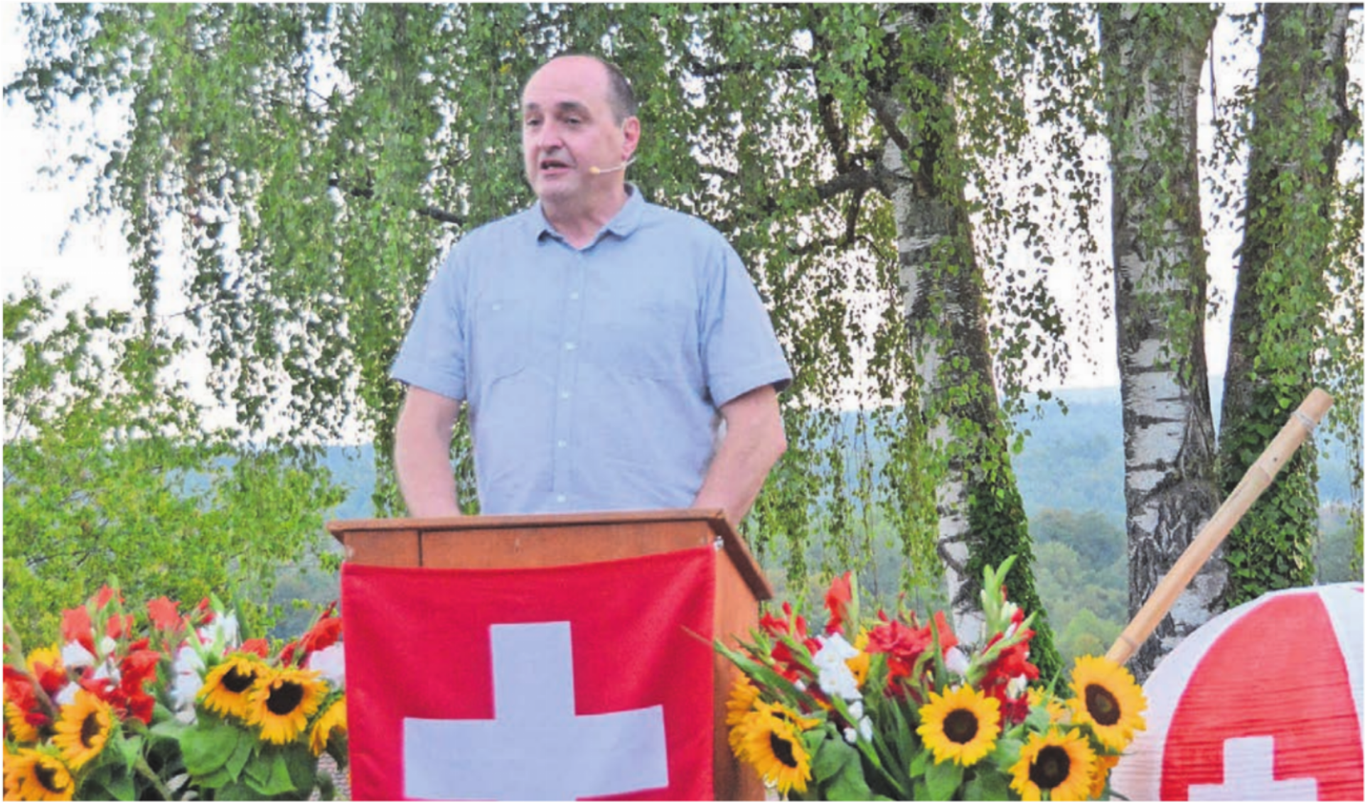 In seiner 1.-August-Rede betonte Motorex-CEO Edi Fischer, dass es heute viele tolle junge Leute gibt.    Bild: rwi - Das Bild wird blockiert. – Möglicherweise durch einen aktiven Adblocker.