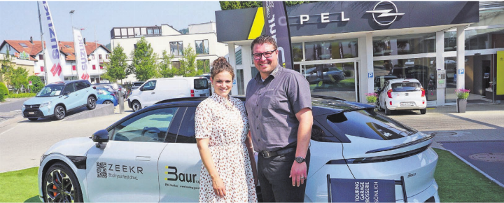 Lena und Pascal Baur präsentieren das aktuellste ZEEKR-Modell seit Sommer 2026, den 7GT. Bild: rts
