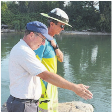 Wie ein riesiger Sandkasten - Christoph Flory (links) und Christoph Wildi besprechen Details.