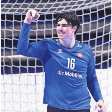 Zumindest das dritte Ziel - Ein bisschen Grund zum Jubeln gab es für Lou Wey am Ende doch.   Bild: EHF/kolektiff